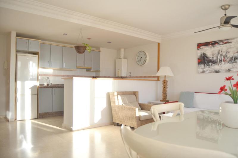 Terrasol Baviera Golf Apartman Caleta De Velez Kültér fotó